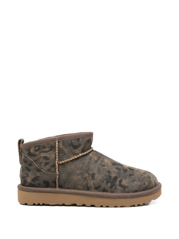 UGG classic ultra mini spotted 